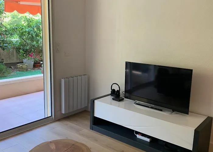 Cosy 2 Pieces Proche Et Monaco * مينتون