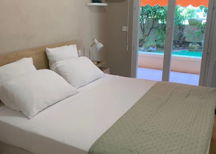 Cosy 2 Pièces Proche Et Monaco *